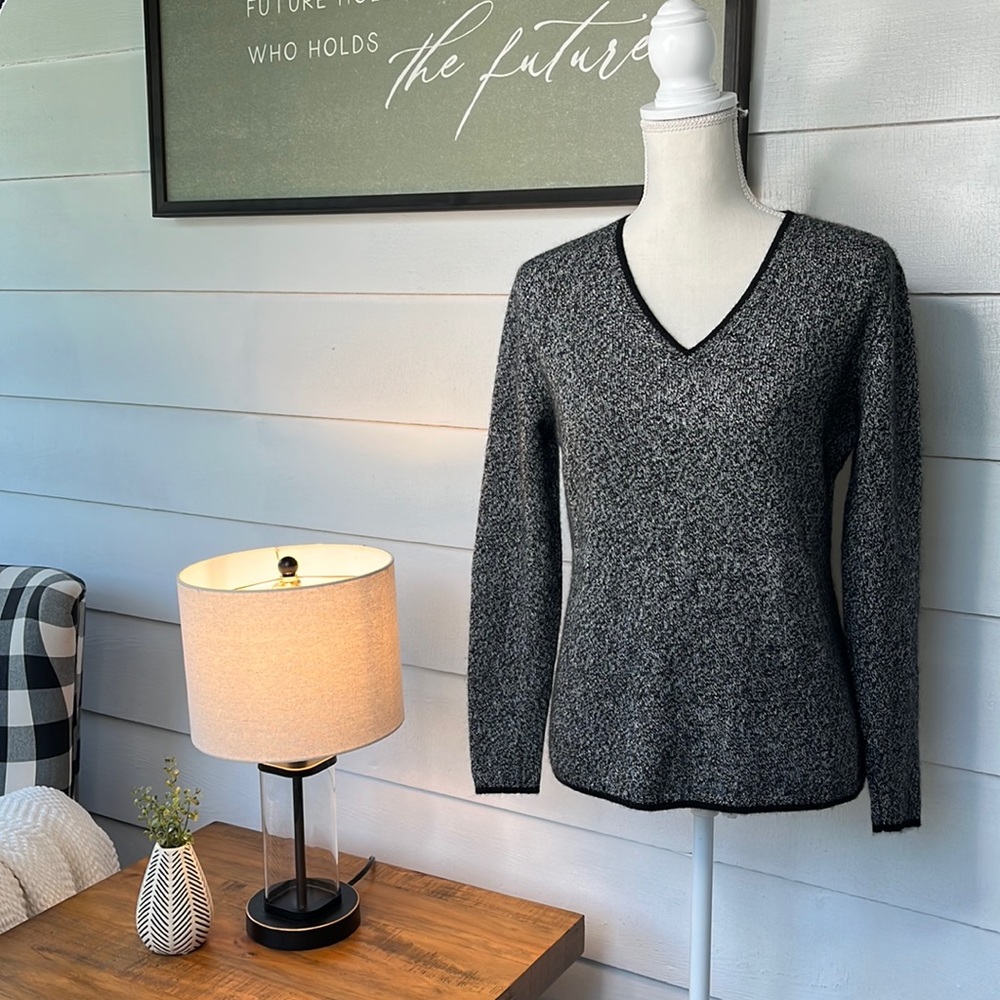 Sutton Studio 100% Cashmere Sweater